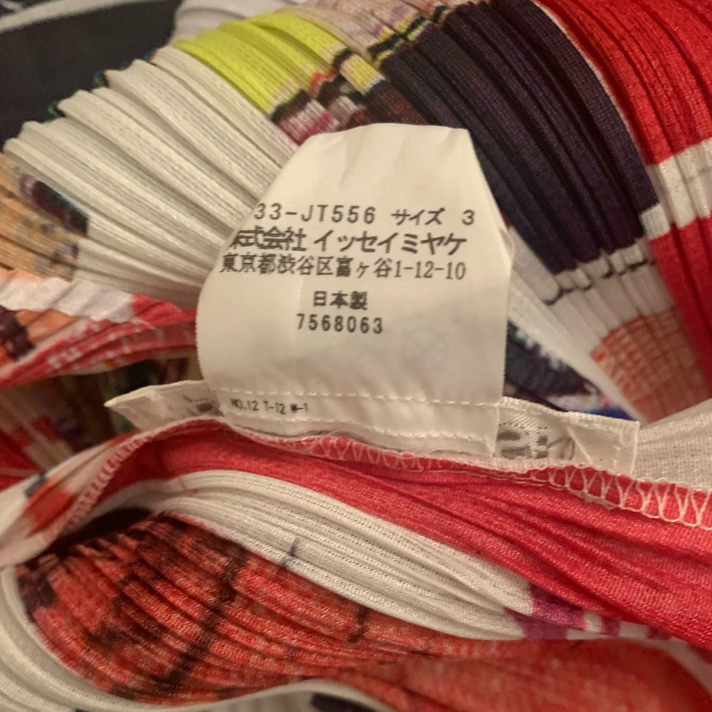 Issey Miyake tag